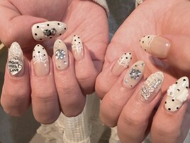 ドットレースネイル