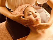 しっかりと顔のリンパを流しファイスラインがシャープになります