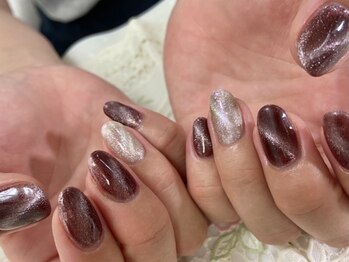 ネイルサロン ヴィヴィ(nail salon ViVi)/マグネット(１色追加は＋500円)