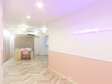 サロン アクセシブル(salon ACCESSIBLE)の雰囲気（車椅子やベビーカーでもご来店可能なバリアフリー設計）