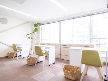 カラフル パレット(COLORFUL PALETTE)