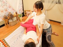 クラビ(kurabi)/ハンモックの上でストレッチ