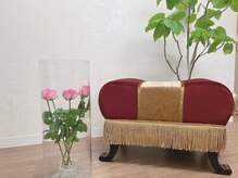 カリプソ(Calypso)/店内　季節のお花を飾ってます。