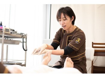 東京巻き爪センター 本院 麻布十番/施術風景[巻き爪/東京/麻布十番]