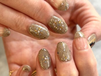 ヴレ ネイル(vrai nail)/ジュエリーネイル