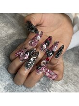 ダリア(Dahlia)/ゴテゴテネイル