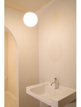 ホワイトアイ 甲府上石田(WHITE EYE)/【山梨/甲府】アイブロウ/眉毛