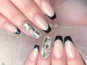 リッシュ トロワ(RICHE trois)の写真/【人気No1オフィスシンプル定額¥7700】パラジェル認定サロン☆1つ1つ説明してくれるので初めての方も安心♪