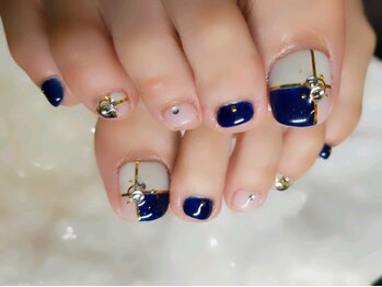 アグン(agung)/プレゼントネイル