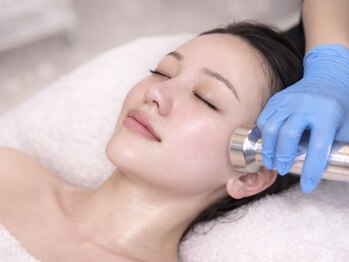 ナヴィ(NAVI)の写真/医療提携サロンだからできる最新マシンでエイジングケア★気になるほうれい線・たるみに徹底的にアプローチ