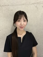 トム(Thom) ayana