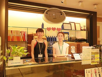 ホットヨガサロン ラビエ 春日部店/ホットヨガ体験！まずは受付へ