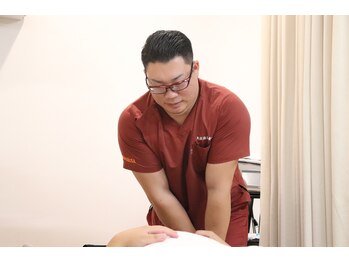 矢板はなぶさ接骨院/施術風景