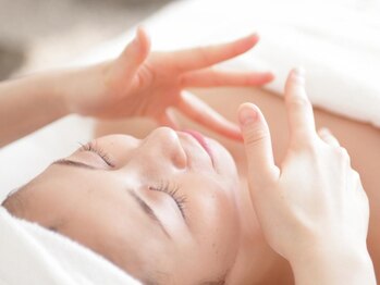 クリニカルエステ/イーズ パークプレイス大分店の写真/冬の乾燥・冷えによるダメージ改善!毛穴やくすみ・シワも改善『毛穴×美肌フェイシャル体験¥5500』