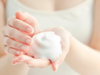 ブリス バイ メリス(Bliss by Meris)/【光フォト】2.クレンジング洗顔