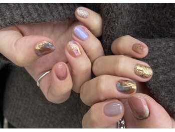 ネイルサロンキース(nail salon KIES)の写真/【持ち込み&こだわりアートやり放題¥9990】周りと被りたくない方に*こだわりぬいた自分だけのアートをGET☆