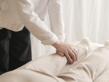 氣生/肩こり/腰痛/頭痛/むくみ/姿勢