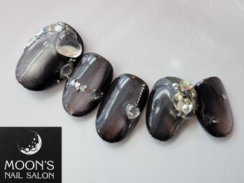 ムーンズ(Moon's)/