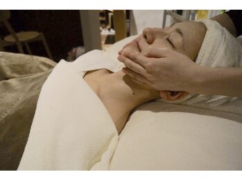 メームプラスリム(meme+LIM)/フェイシャルマッサージ