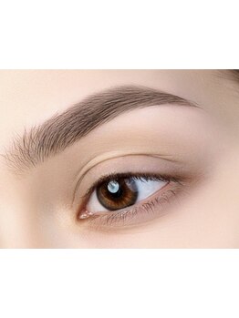 ナチュラル上品な目元にしたい