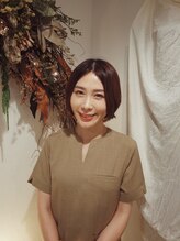 サロンドメネラ(salon de menera) セラピスト Marina