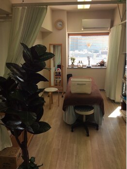 オズ六本木/運気が良くなる小顔矯正サロン