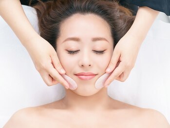 ビューティーフェイス トナリエ宇都宮店/【むくみ改善】かっさエステ