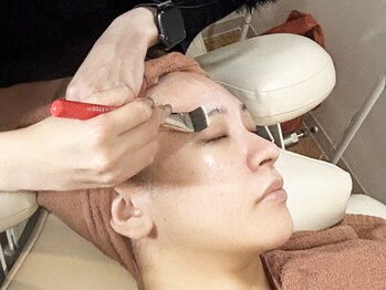 グラン(Gran by MOLLA)の写真/《韓国の最新肌管理*ララピール》がGranに新登場♪剥離なしの育てるピーリングで素肌からキレイを叶える＊.