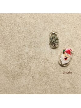 シルニー リム(Silny rim)/アシンメトリーニュアンスネイル