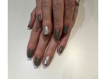 ワンカラージェルネイルショップ イオン新潟東店/カーキ　シルバー