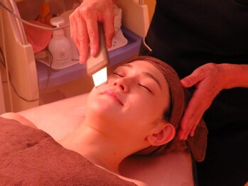 笑里/パッテイングリフト