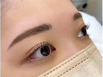マヒナ(Mahina)の写真/経験豊富なスタッフによる丁寧なカウンセリングと高技術で理想のお目元★ラッシュリフト×眉スタイリング★