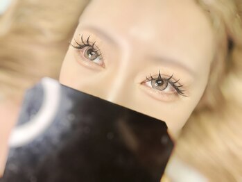 チョコミント バイ ミント 岡山駅前店(CHOCO MINT by MINT)/濃さも重視な束感マツエク☆