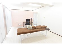 足と靴のエスジー治療院/広々とした空間