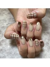 ネーム(Nemu)/チェック×マグぷるネイル