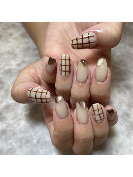 ネーム(Nemu)/チェック×マグぷるネイル