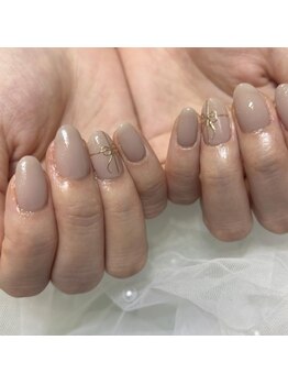 ララアンジュ(LaLa-Ange)/プレゼントネイル