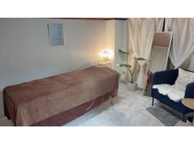 リライフ(ReLIFE)の雰囲気（予約が取れなくなると困ると大好評な大人女子の隠れ家サロン）