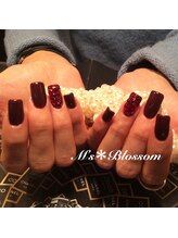 ネイルサロンアンドスクールエムズブロッサム(Nailsalon & school M's Blossom)/スカルプアート２本込コース