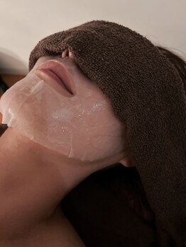 ビューティーセンス(Beauty 3eNSE)/お顔にはシートパック!!