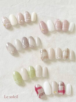 ル ソレイユ(Le soleil)/チェックネイルデザイン