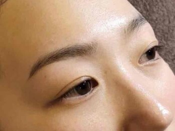 リバース 大波止店の写真/顔の印象を左右する眉、お任せ下さい!【美眉毛WAX】は黄金比を基に最適なデザインをご提案♪男性も大歓迎◎