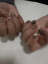 ロトリー(Lotly.)/赤ホログラムうずらネイル