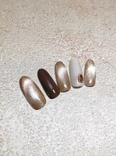 ラグネル(Luxnal)/ベージュ　マグネットネイル