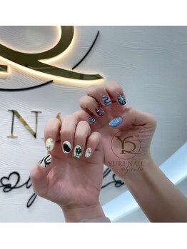 ユリナリタ(YuRi Narita)/