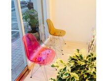 まつ毛エクステ専門サロン マドモア 加古川店/カウンセリング・待合も消毒殺菌