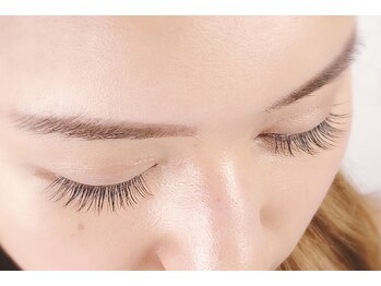 アトリエ ロータス 仙台駅前店(Atelier LOTUS)/柔らかく自然　フラットラッシュ