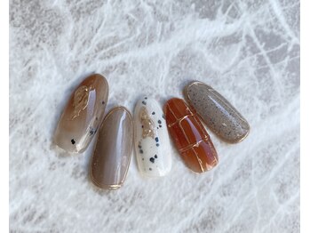 エイム(aim)/10月の定額デザイン