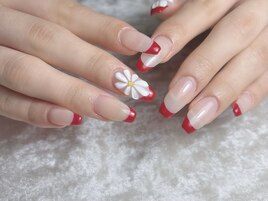 ぷくぷくフラワーフレンチネイル