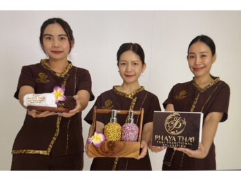 パヤタイトウキョウ 銀座店(PHAYA THAI TOKYO)/PHAYA THAI スタッフin BANGKOK